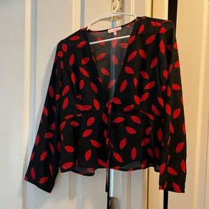 Kiss lip blouse